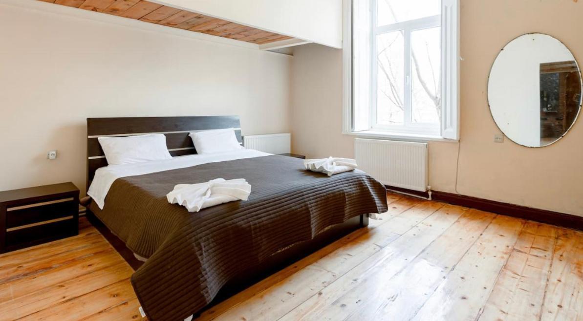 Lovely Dulcet Loft In Center Of Rustaveli Tbilisi Luaran gambar