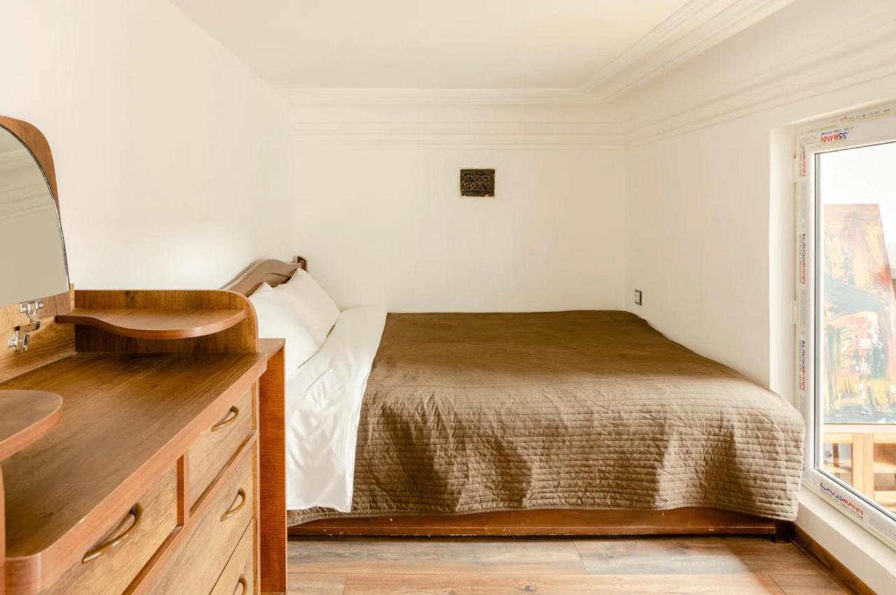 Lovely Dulcet Loft In Center Of Rustaveli Tbilisi Luaran gambar