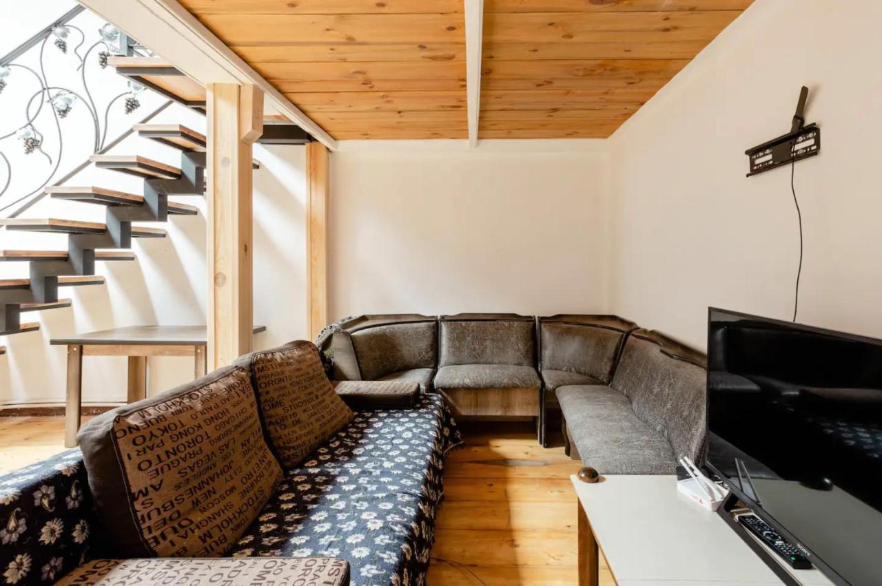 Lovely Dulcet Loft In Center Of Rustaveli Tbilisi Luaran gambar