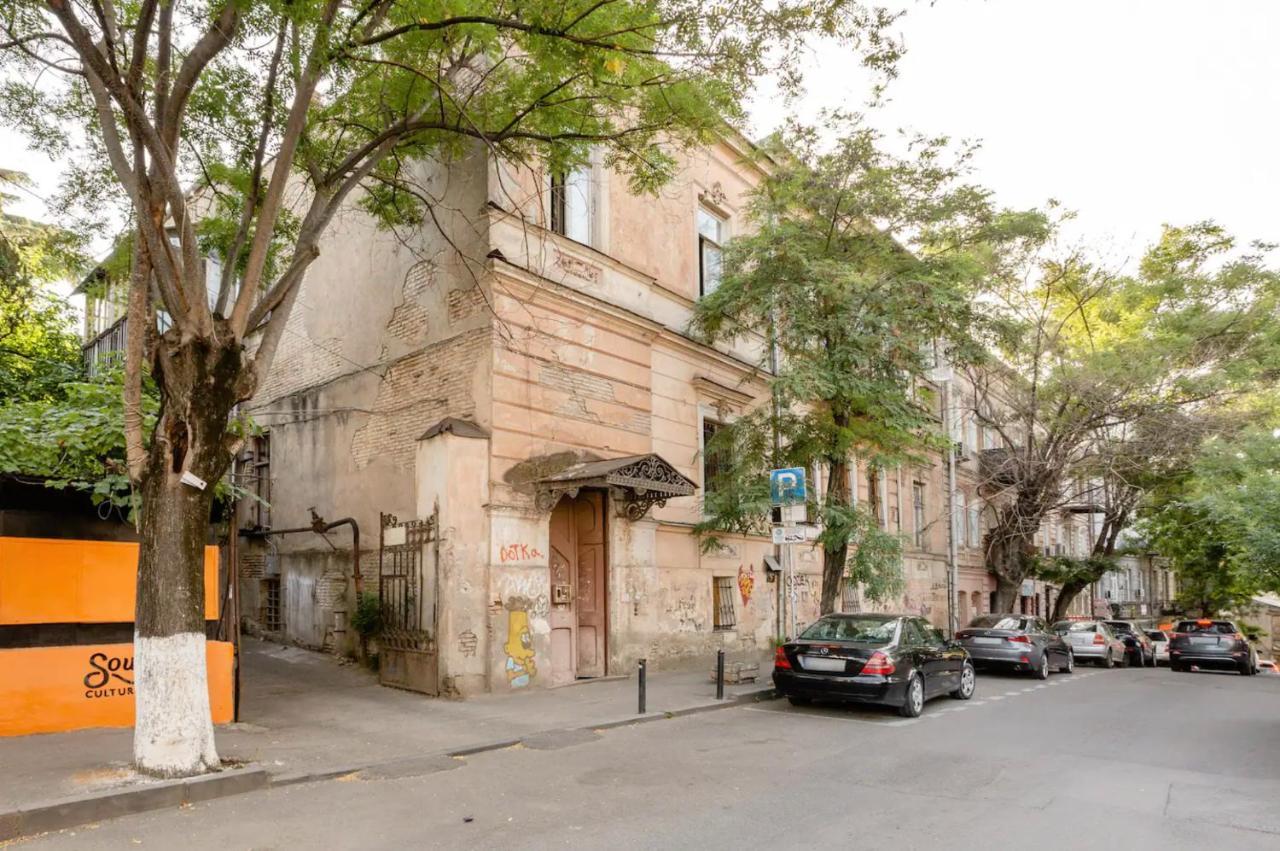 Lovely Dulcet Loft In Center Of Rustaveli Tbilisi Luaran gambar
