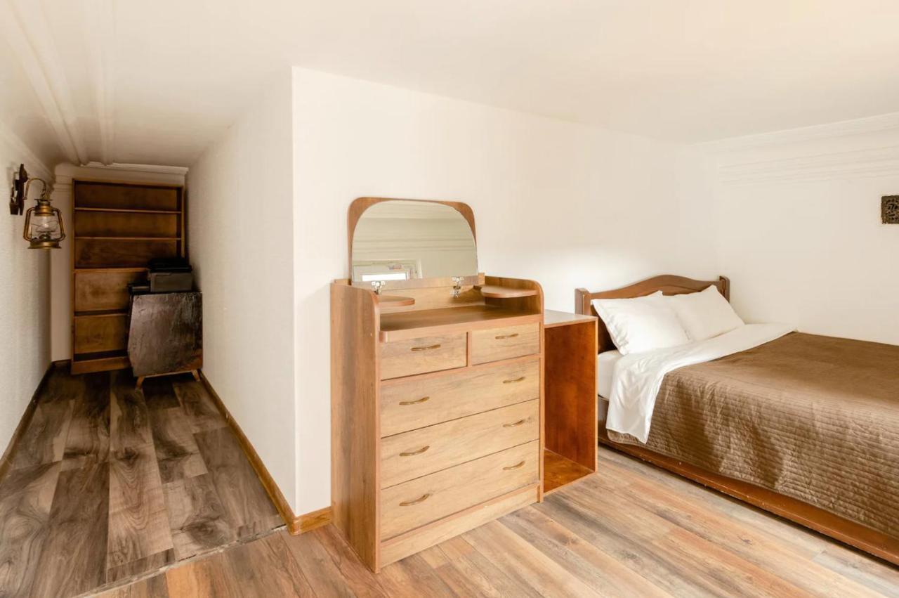 Lovely Dulcet Loft In Center Of Rustaveli Tbilisi Luaran gambar